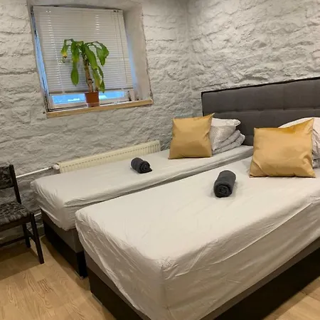 Suda5 Hostel *